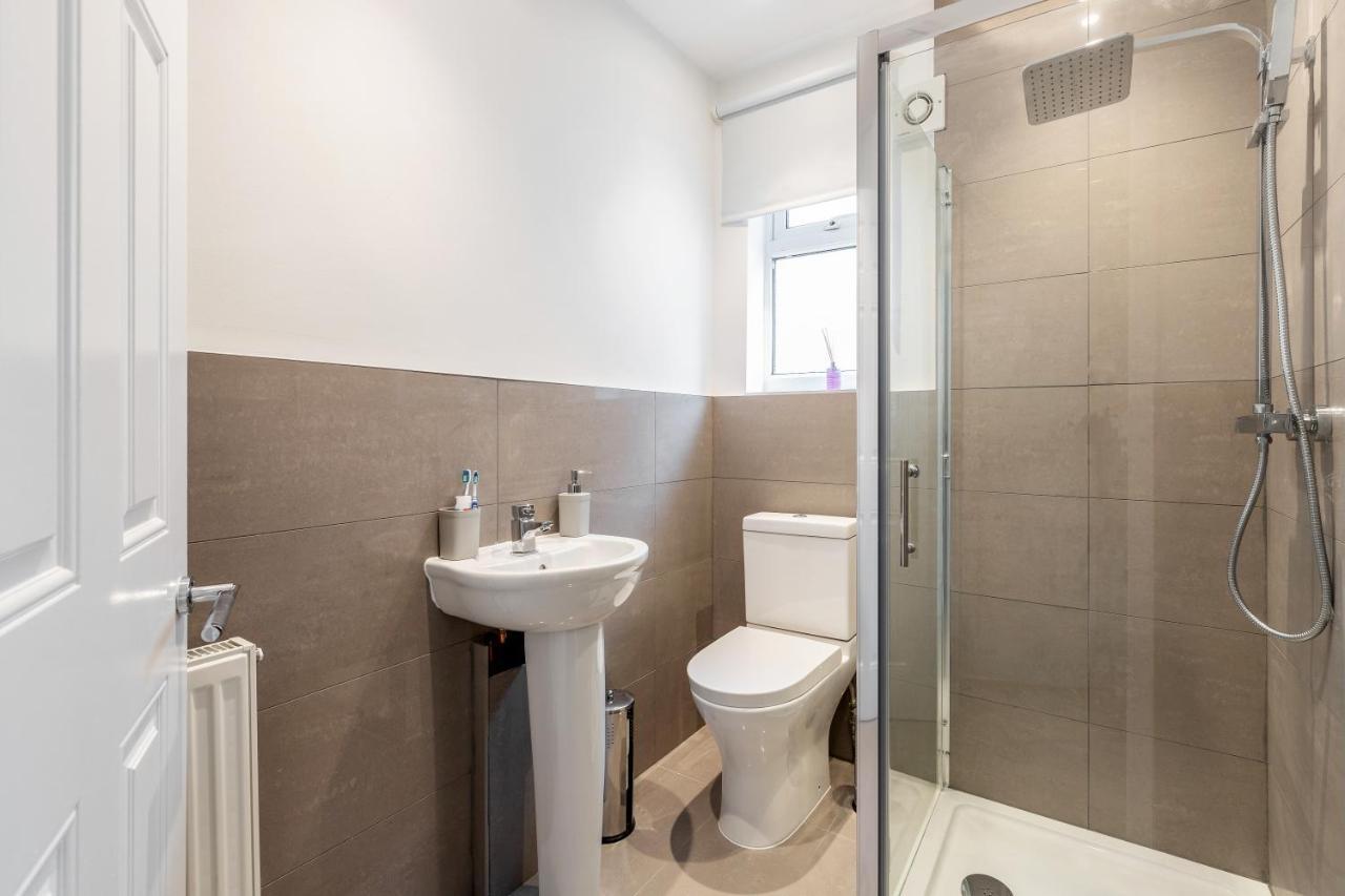 Dartford, Kent - Modern 2Bd 2Bath En-Suite Bungalow M25 Bluewater Ngoại thất bức ảnh