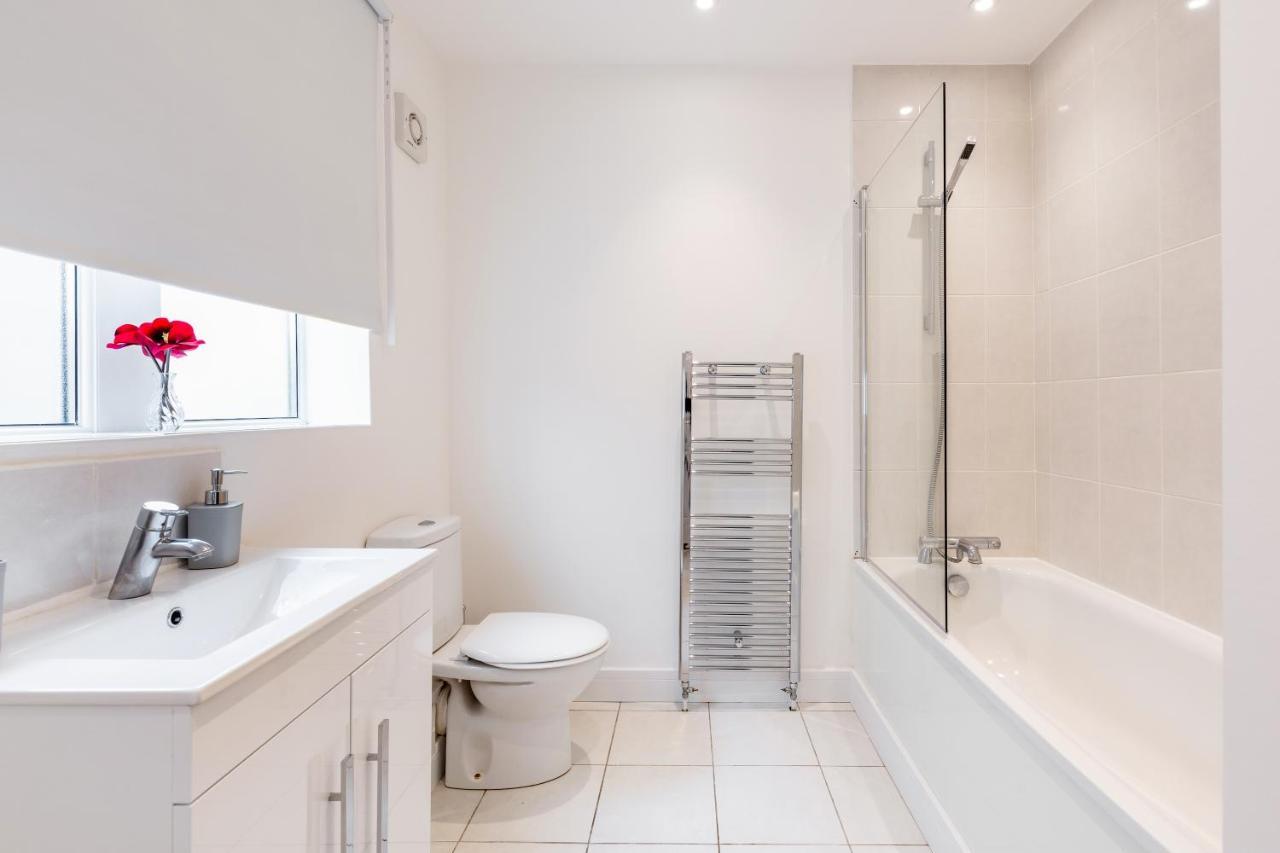 Dartford, Kent - Modern 2Bd 2Bath En-Suite Bungalow M25 Bluewater Ngoại thất bức ảnh